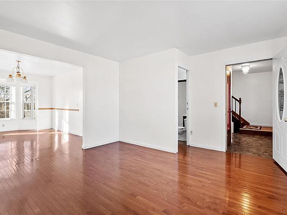 5th image of 9632 Chamblin Dr