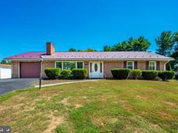 10535 Peachtree Ln, Williamsport, MD 21795