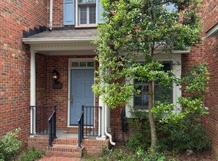 1402 Governors Ct, Raleigh, NC 27604