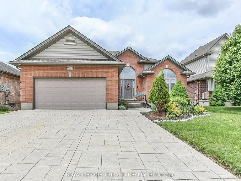 41 Owen Ct — Photo 2