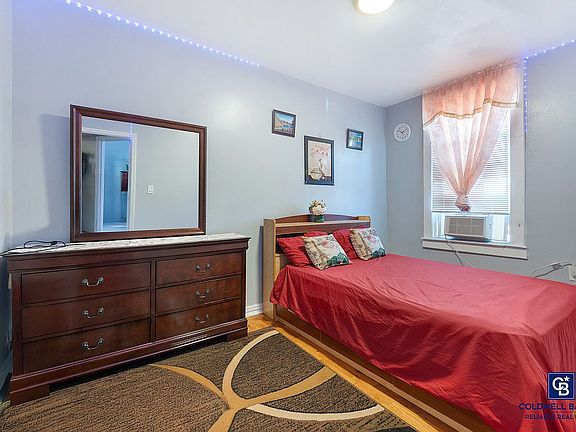 3rd image of 14018 Rockaway Blvd
