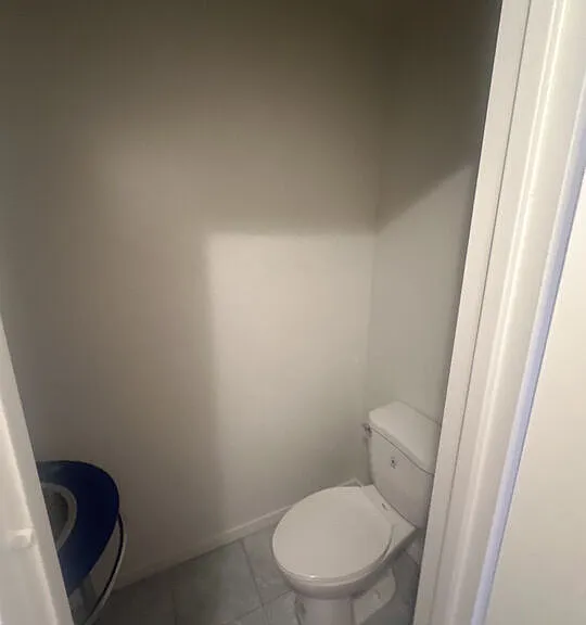 100 S Doheny Dr #213 — Photo 27