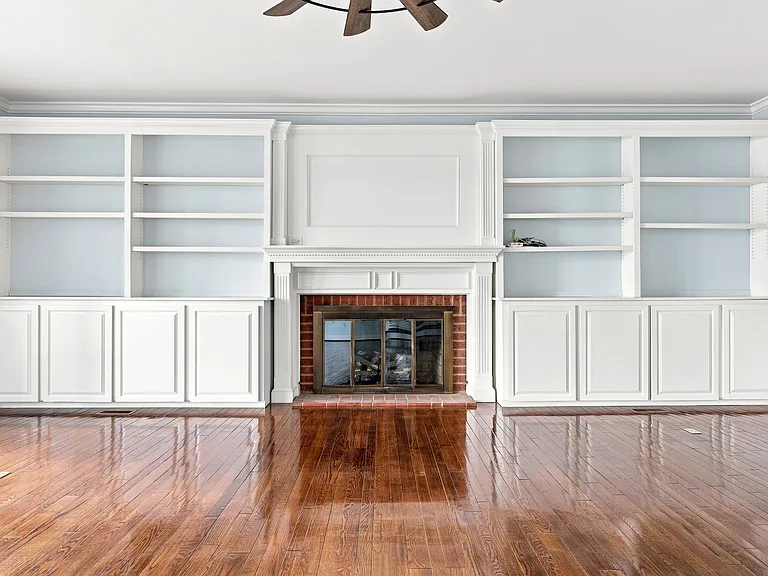 253 Lakeview Dr — Photo 32