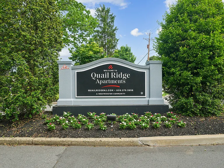 Quail Ridge Apartments — Photo 25