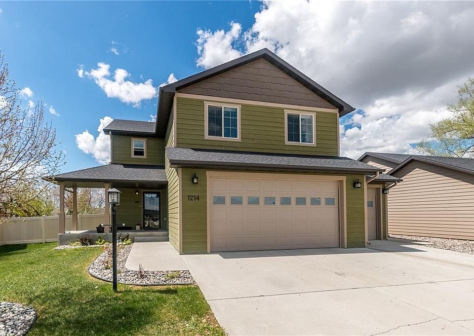 1st image of 1214 Blackberry Way