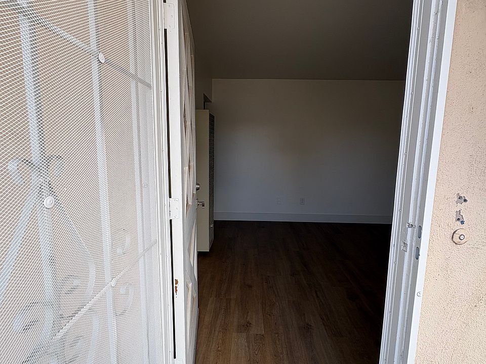 1st image of 15953 Orange St