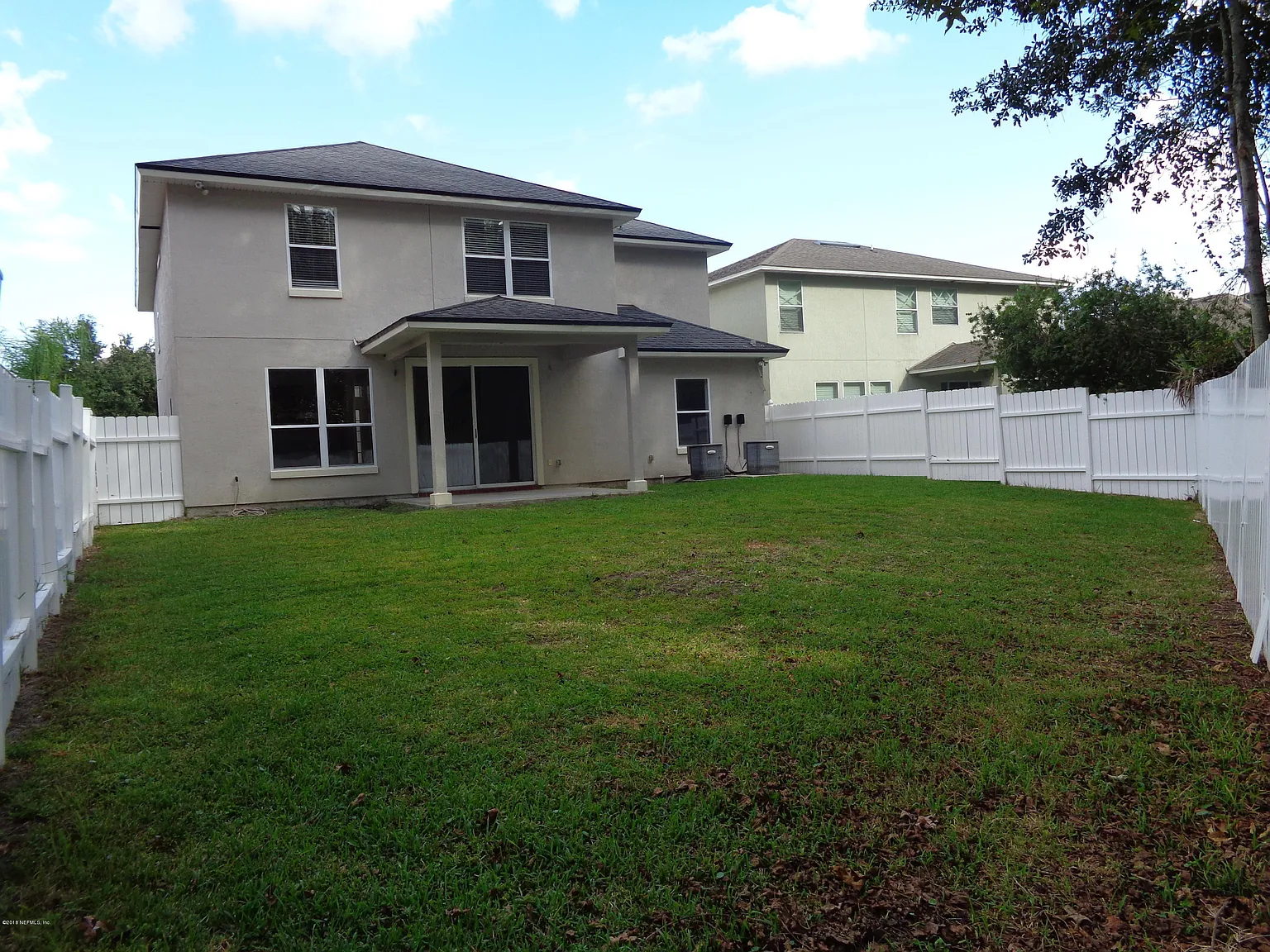 4 bed, 3.0 bath, 2595 sqft, $2,700 — Photo 2