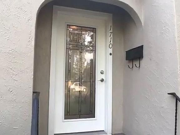 5th image of 1710 N Franklin St