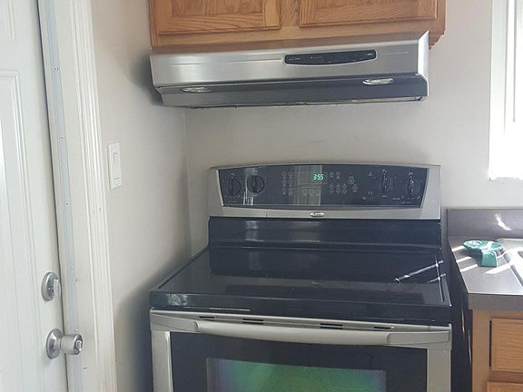 3rd image of 5252 Orange Blossom Ln N