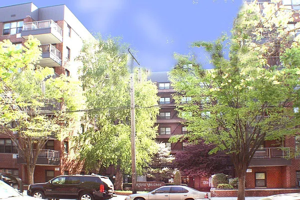 Sold by Citi Habitats | media 5