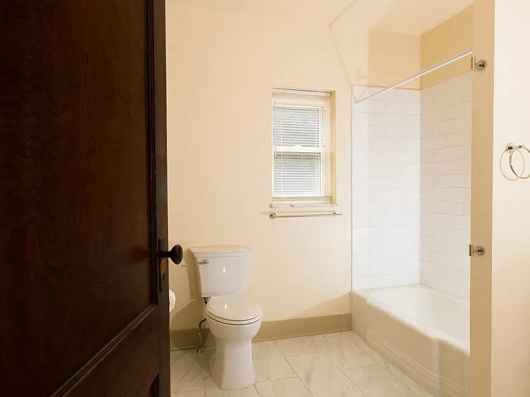 Large Upstairs bathroom