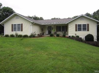 3063 Parkview Dr, Pacific, MO
