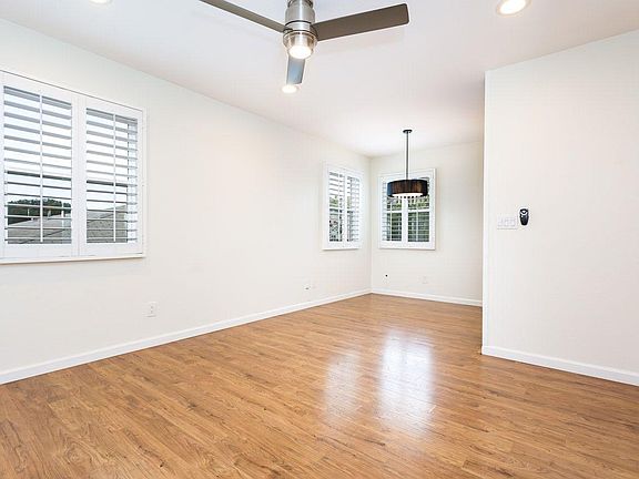4th image of 4427 New Jersey St