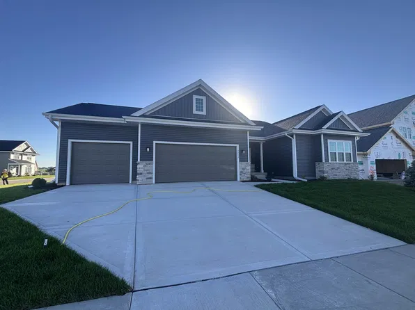 4499 Thrasher St, Middleton, WI 53562