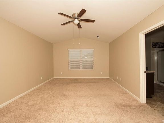 5th image of 6637 Berrydale Dr