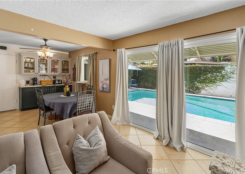 1st image of 3638 Lillian St