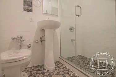 Rented by Nolita Group