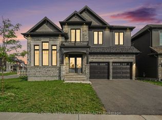660 Miikana Rd, Ottawa, ON K1X0J2