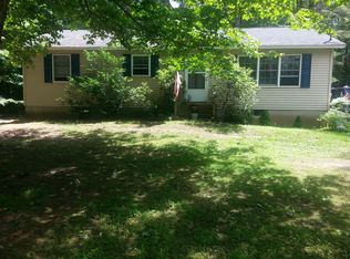 704 E River Rd, Skowhegan, ME 04976