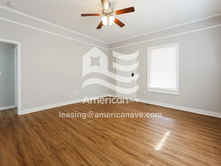 1471979_004_wm_-_living_room_13334091.jpg