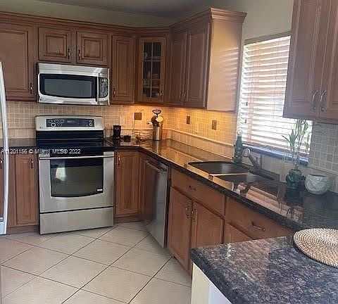 3rd image of 10850 NW 12th Pl
