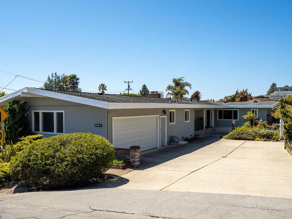 1st image of 7444 Mesa Dr