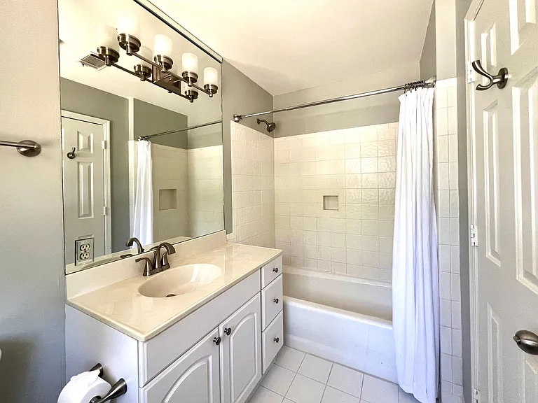 Ensuite bathroom