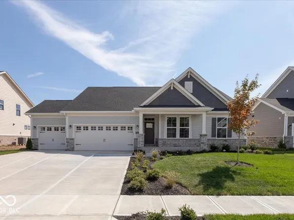 6203 Hampton Walk Blvd, McCordsville, IN 46055