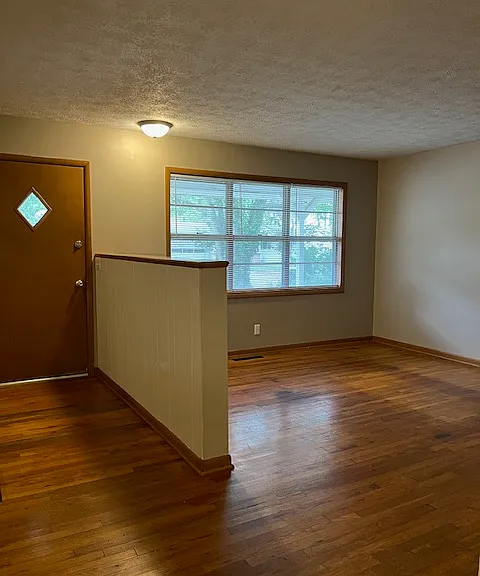 2545 S Nettleton Ave — Photo 5