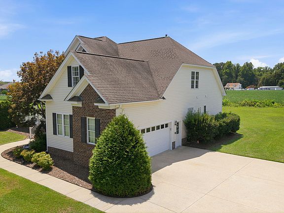 3rd image of 1296 Windbrooke Drive