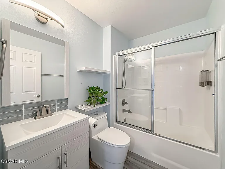 391 Westlake Vista Ln — Photo 38