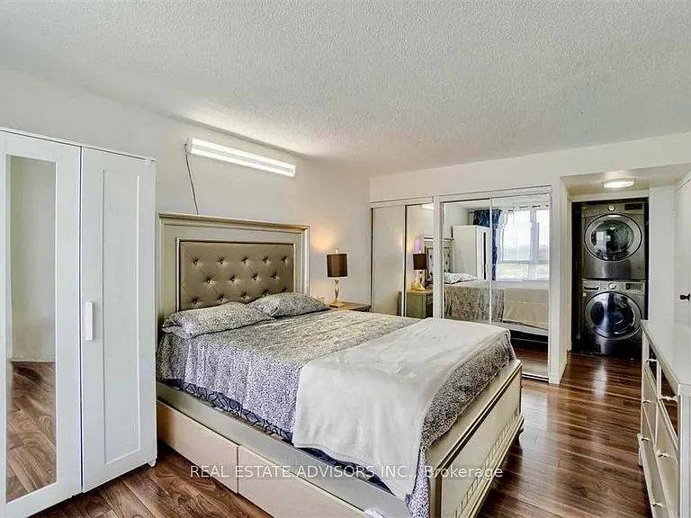 41 Markbrook Ln #1203 — Photo 9