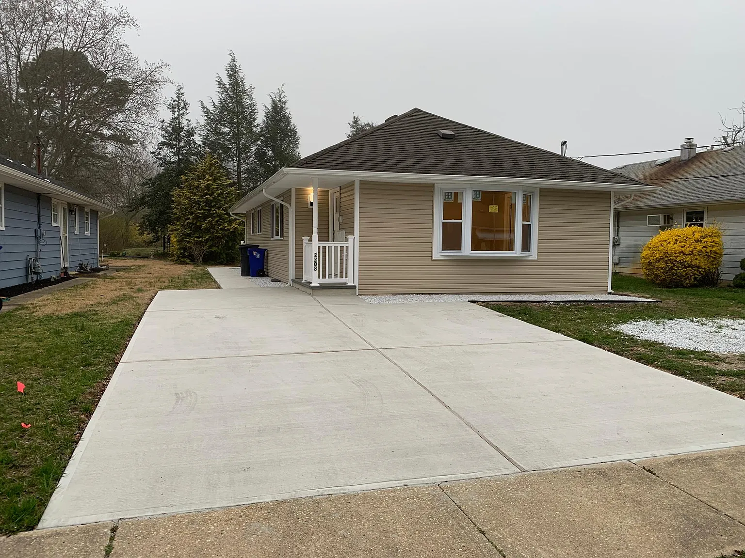 2208 Mount Carmel Blvd photo 1