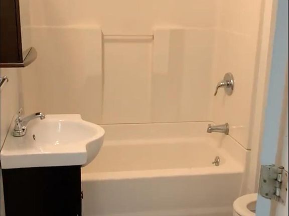 4th image of 213-215 4th St APT 215-2