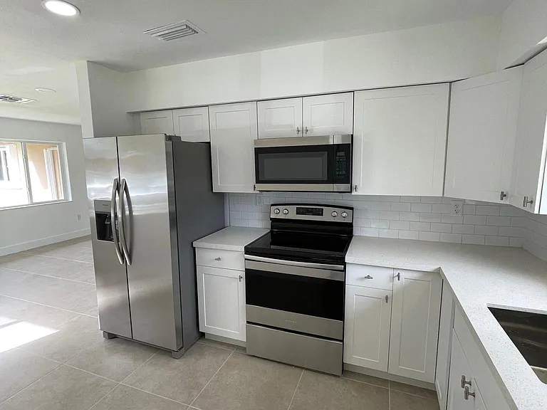 20817 SW 114th Ct — Photo 10