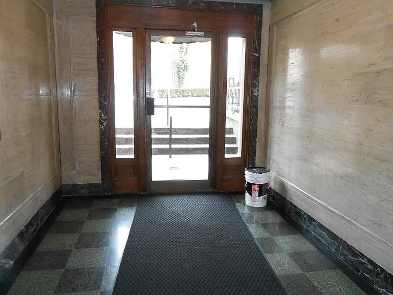 185 Chestnut Hill Ave #2 — Photo 14