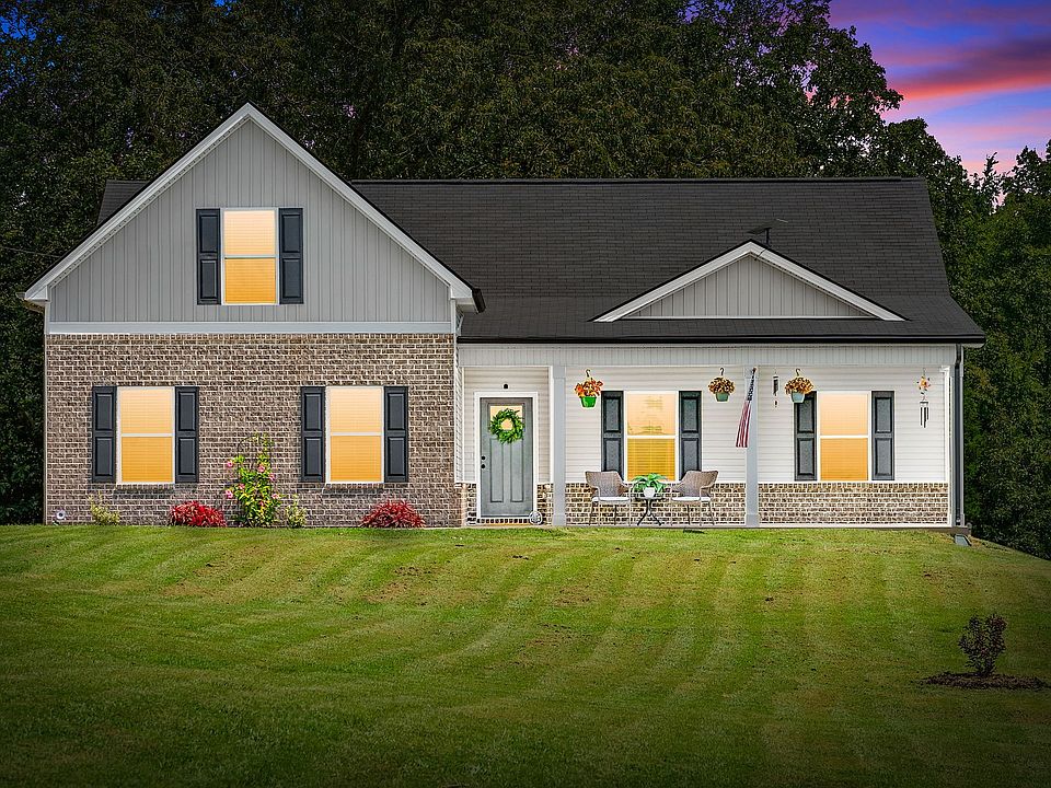 1st image of 328 Wilson Hollow Rd