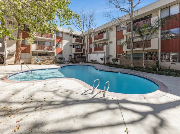 20234 Cantara St Unit 323, Winnetka, CA 91306