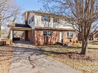 843 Ridge Dr, Newton, NC 28658