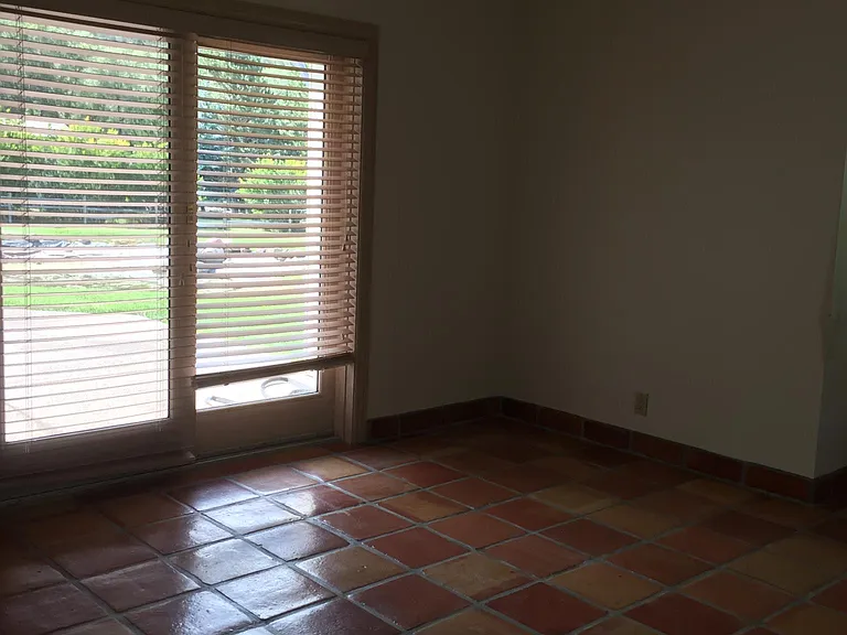120 Letey Ln — Photo 7