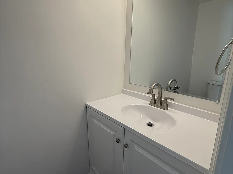 1st Floor Bathroom