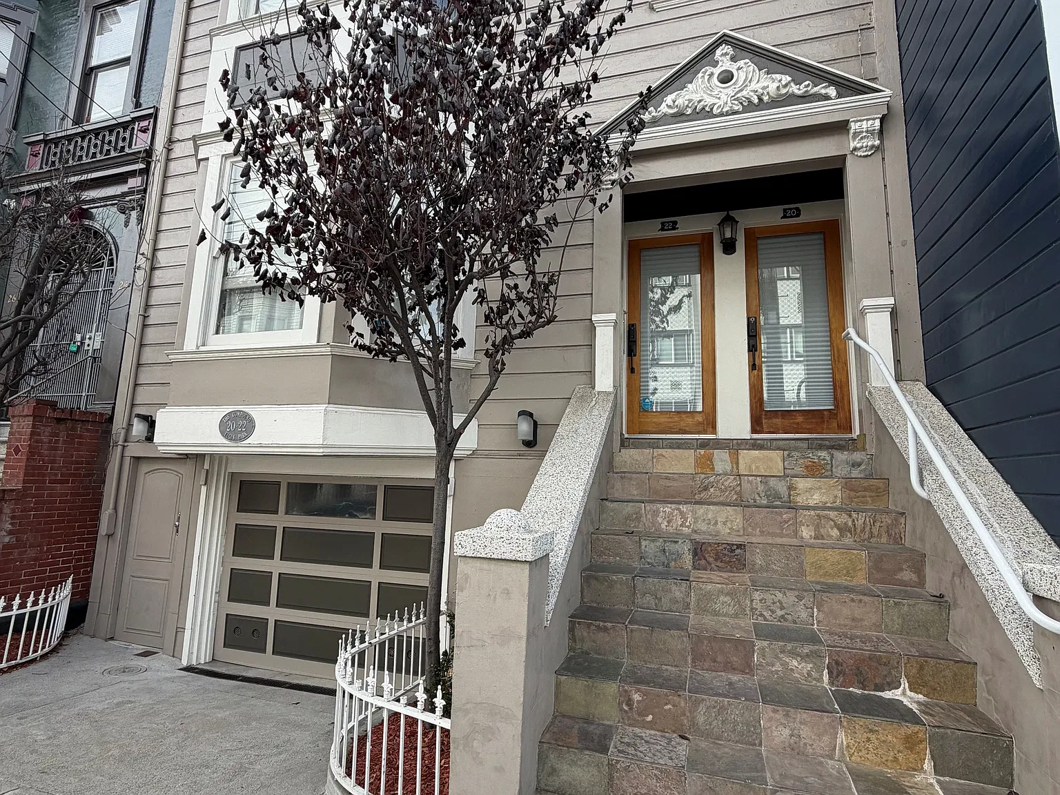 22 Elgin Park — Photo 2