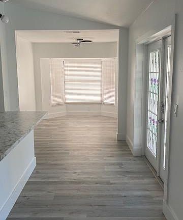 5th image of 322 Miami Ln