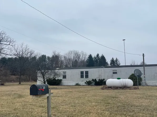 1021 W Hansen Rd, Sidney, MI 48885