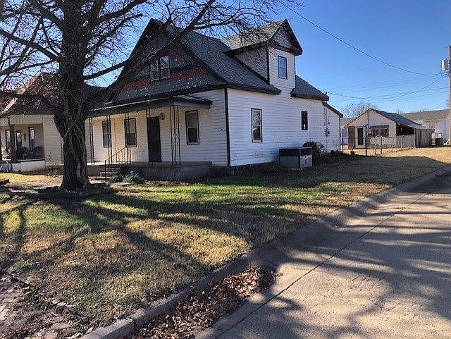 1st image of 520 N Olive St