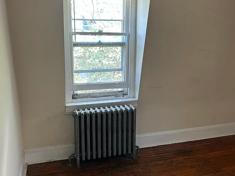 907 S 47th St #3R — Photo 16