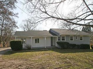 2332 Nine Mile Point Rd, Fairport, NY 14450