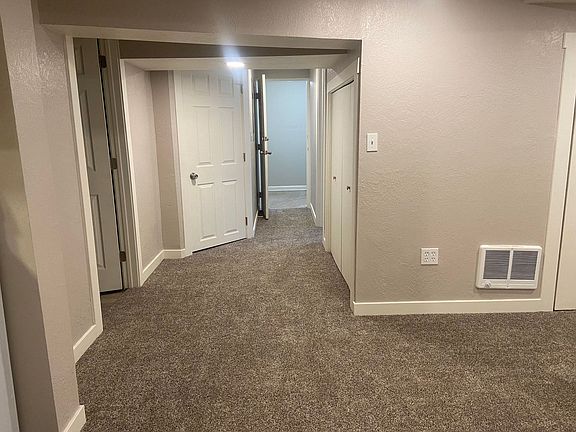 5th image of 925 4th Ave N #402 & 404