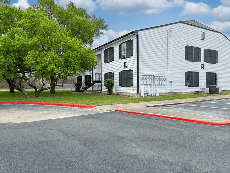 Ranch at 1856 Apartments — Photo 30