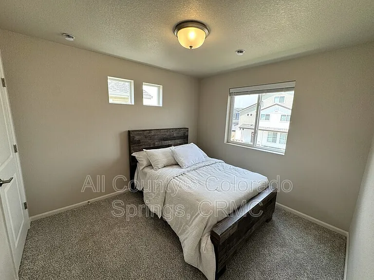 5635 Dakan Loop — Photo 19